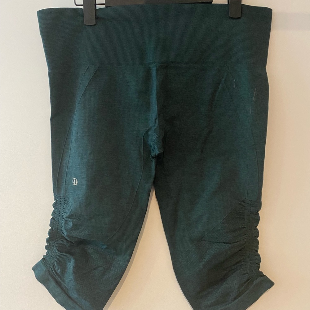 Lululemon capris
